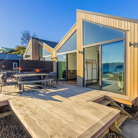 Absolute Lakefront House Taupo Exterior photo