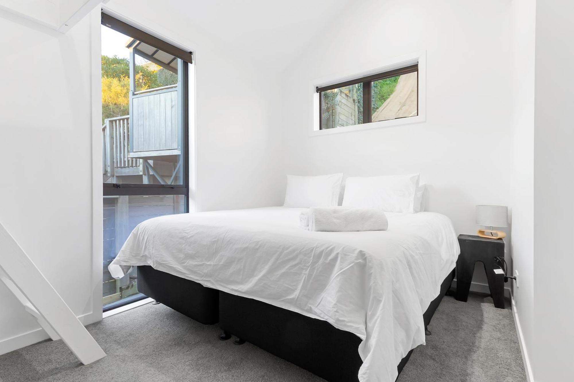 Absolute Lakefront House Holiday home Taupo